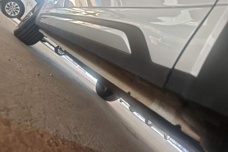 Used Geely Galaxy Xingjian 7 EM-i 2025 120km Navigator Edition Right Side Sill