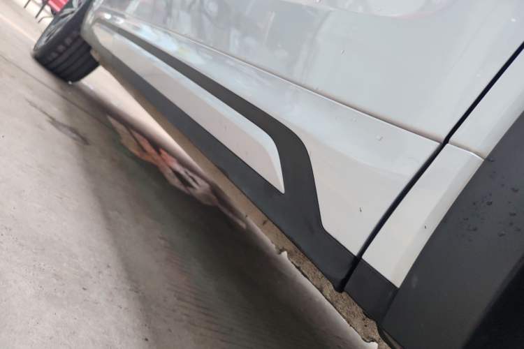 Used Geely Galaxy Xingjian 7 EM-i 2025 120km Navigator Edition Right Side Sill