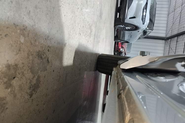 Used Geely Galaxy Xingjian 7 EM-i 2025 120km Exploration+ Version Right Side Sill