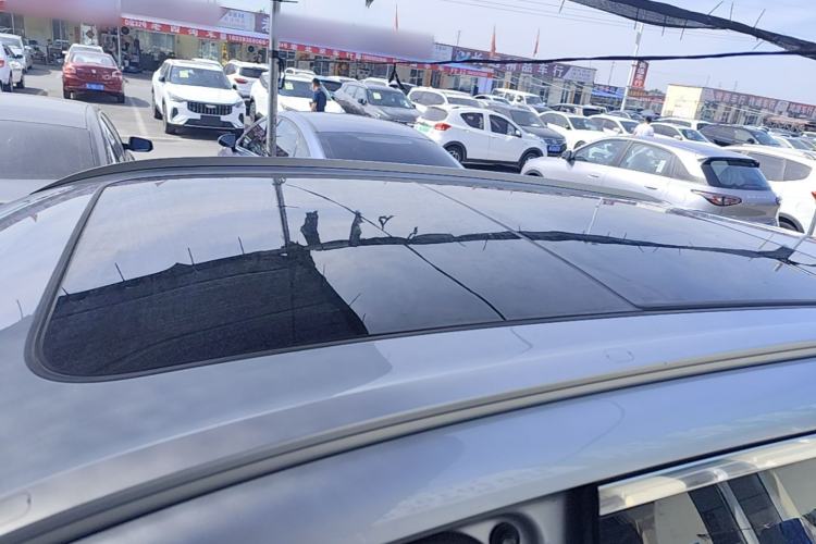 Used Geely Galaxy Xingjian 7 EM-i 2025 120km Navigator Edition Roof