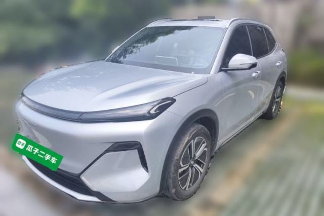 Used Geely Galaxy Xingjian 7 EM-i 2025 120km Launch+ Version