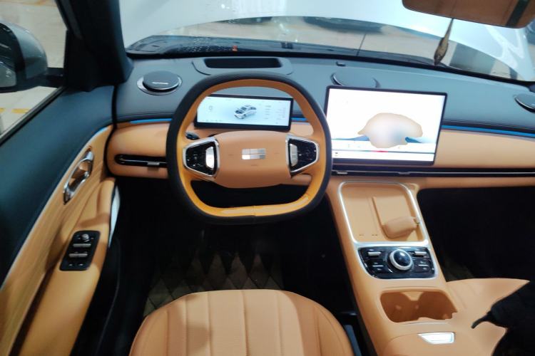 Used Geely Galaxy Xingjian 7 EM-i 2025 120km Navigator Edition Steering Wheel