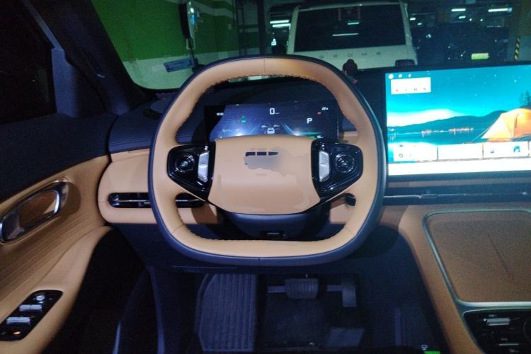 Used Geely Galaxy Xingjian 7 EM-i 2025 55 km Launch Edition Steering Wheel