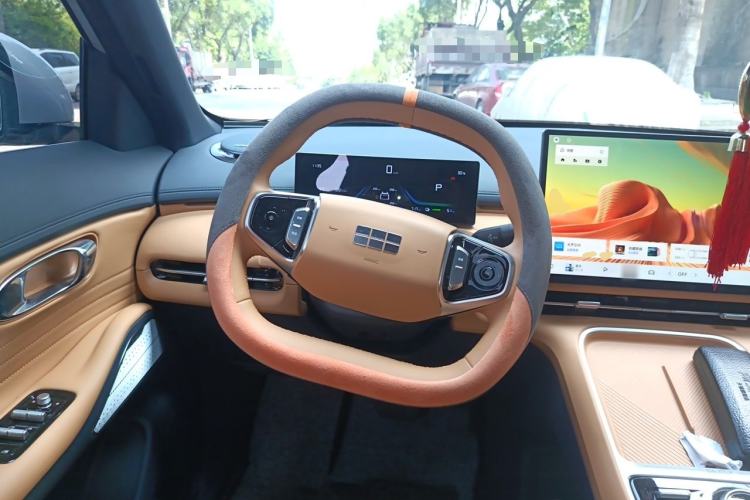 Used Geely Galaxy Xingjian 7 EM-i 2025 120km Launch+ Version Steering Wheel