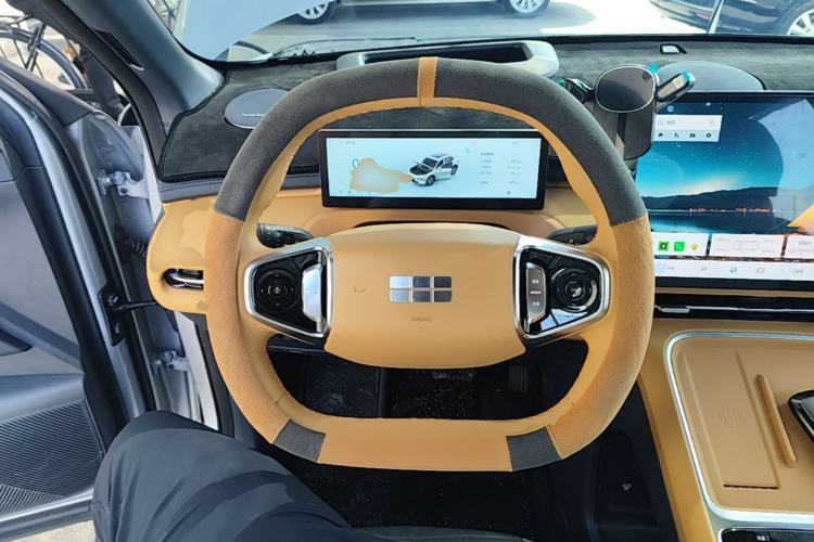 Used Geely Galaxy Xingjian 7 EM-i 2025 120km Navigator Edition Steering Wheel