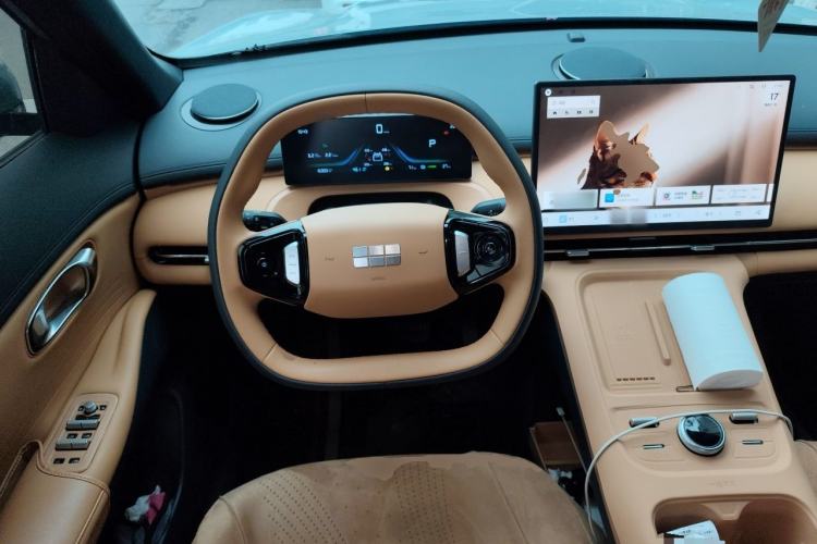 Used Geely Galaxy Xingjian 7 EM-i 2025 55 km Launch Edition Steering Wheel