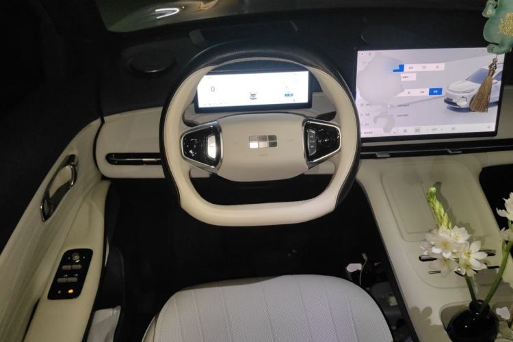 Used Geely Galaxy Xingjian 7 EM-i 2025 120km Exploration+ Version Steering Wheel
