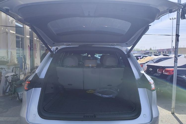 Used Geely Galaxy Xingjian 7 EM-i 2025 120km Navigator Edition Trunk