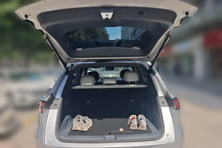 Used Geely Galaxy Xingjian 7 EM-i 2025 120km Navigator Edition Trunk