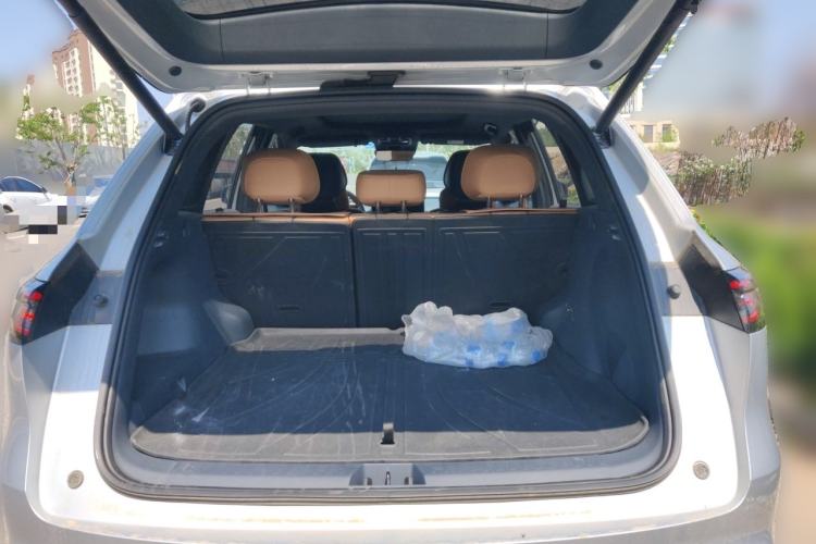 Used Geely Galaxy Xingjian 7 EM-i 2025 120km Exploration+ Version Trunk