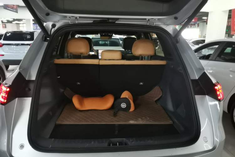 Used Geely Galaxy Xingjian 7 EM-i 2025 120km Exploration+ Version Trunk