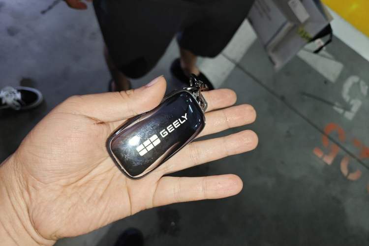 Used Geely Galaxy Xingjian 7 EM-i 2025 120km Launch+ Version Vehicle Key