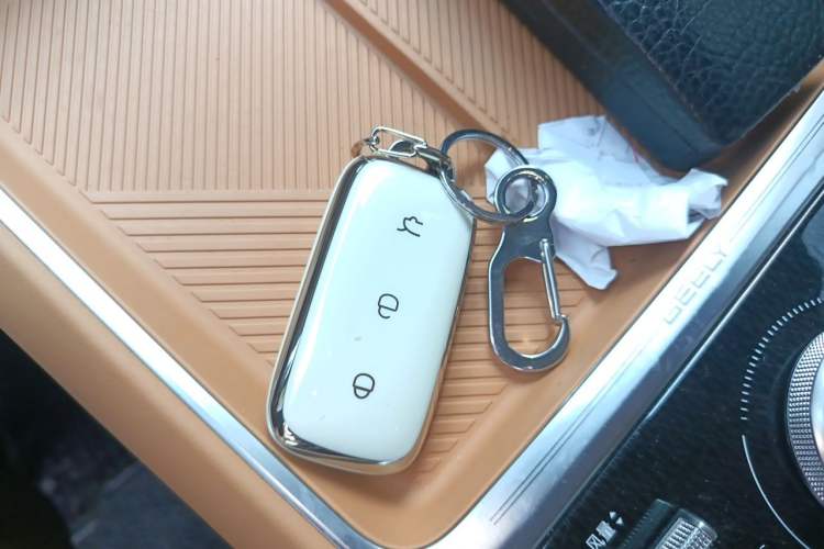 Used Geely Galaxy Xingjian 7 EM-i 2025 120km Launch+ Version Vehicle Key