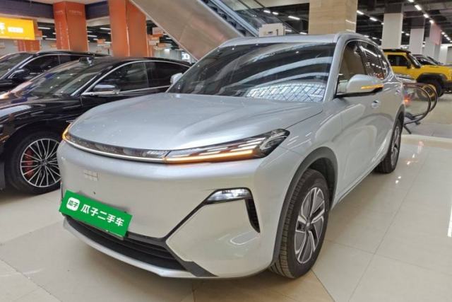 Używany Geely Galaxy Xingjian 7 EM-i 2025 120km Launch+ Version