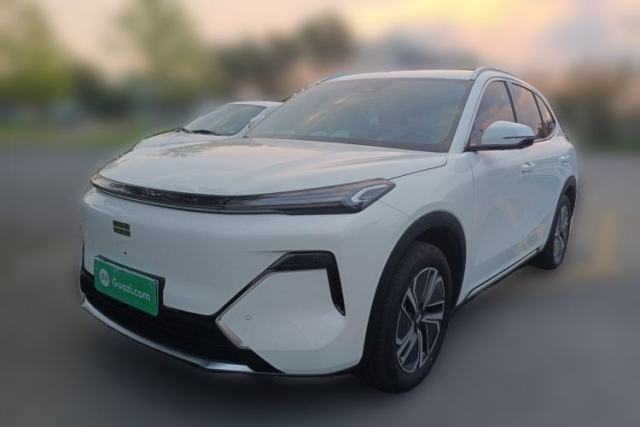 Używany Geely Galaxy Xingjian 7 EM-i 2025 120km Exploration+ Version