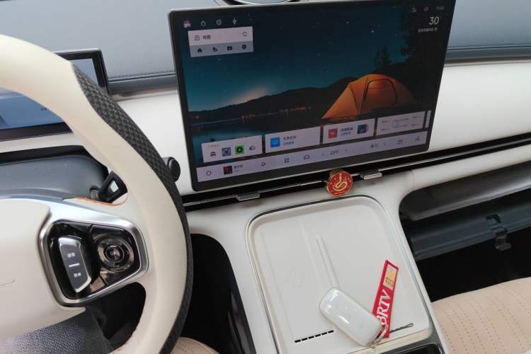 Used Geely Galaxy Xingjian 7 EM-i 2025 120km Exploration+ Version Audio And AC Panel