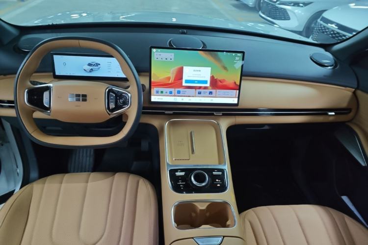 Used Geely Galaxy Xingjian 7 EM-i 2025 55km Exploration Edition Center Console