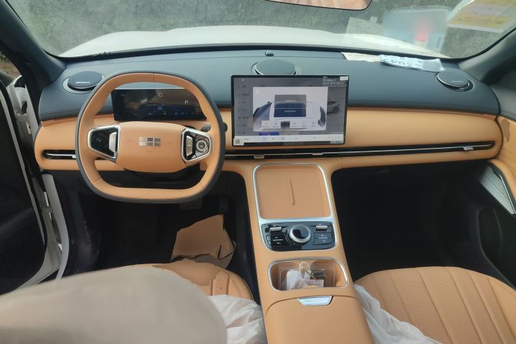 Used Geely Galaxy Xingjian 7 EM-i 2025 120km Launch+ Version Center Console