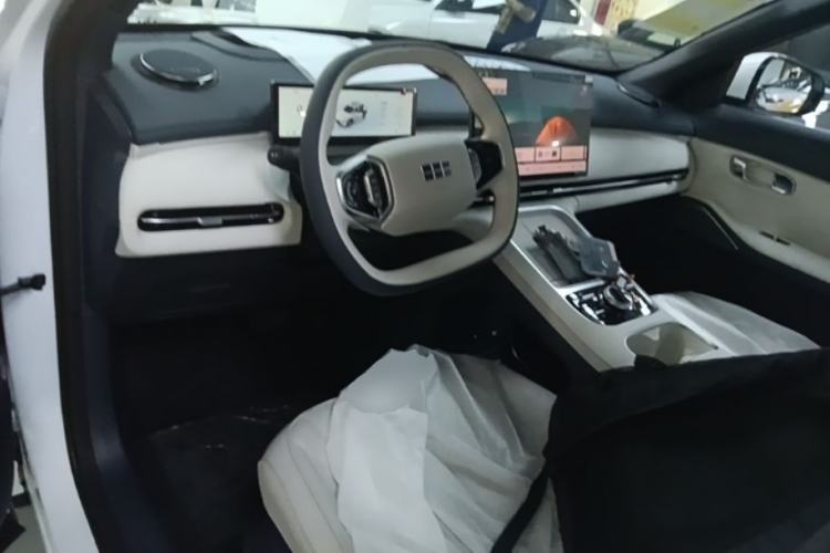 Used Geely Galaxy Xingjian 7 EM-i 2025 120km Exploration+ Version Center Console