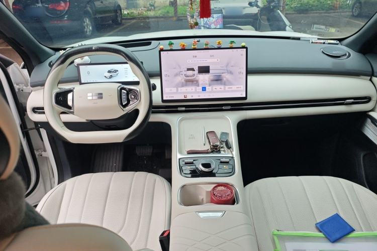 Used Geely Galaxy Xingjian 7 EM-i 2025 120km Exploration+ Version Center Console