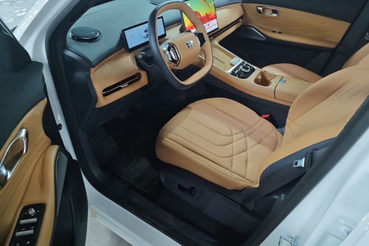 Used Geely Galaxy Xingjian 7 EM-i 2025 55km Exploration Edition Driver Seat