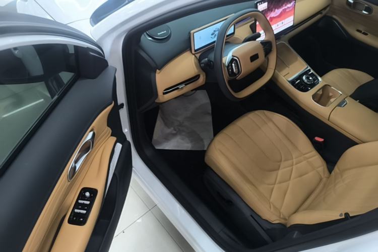Used Geely Galaxy Xingjian 7 EM-i 2025 120km Exploration+ Version Driver Seat