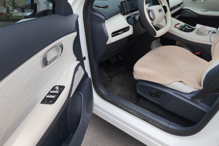 Used Geely Galaxy Xingjian 7 EM-i 2025 120km Exploration+ Version Driver Seat