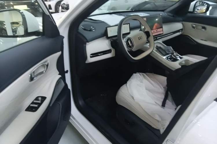 Used Geely Galaxy Xingjian 7 EM-i 2025 120km Exploration+ Version Driver Seat