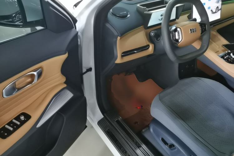 Used Geely Galaxy Xingjian 7 EM-i 2025 120km Navigator Edition Driver Seat