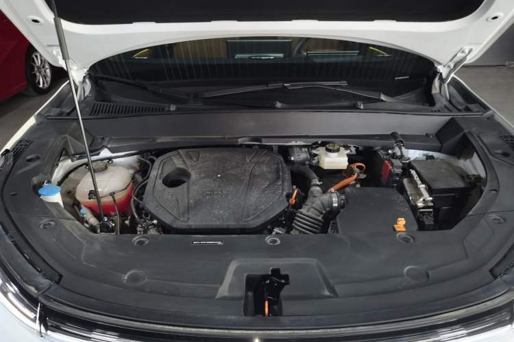 Used Geely Galaxy Xingjian 7 EM-i 2025 120km Navigator Edition Engine Bay