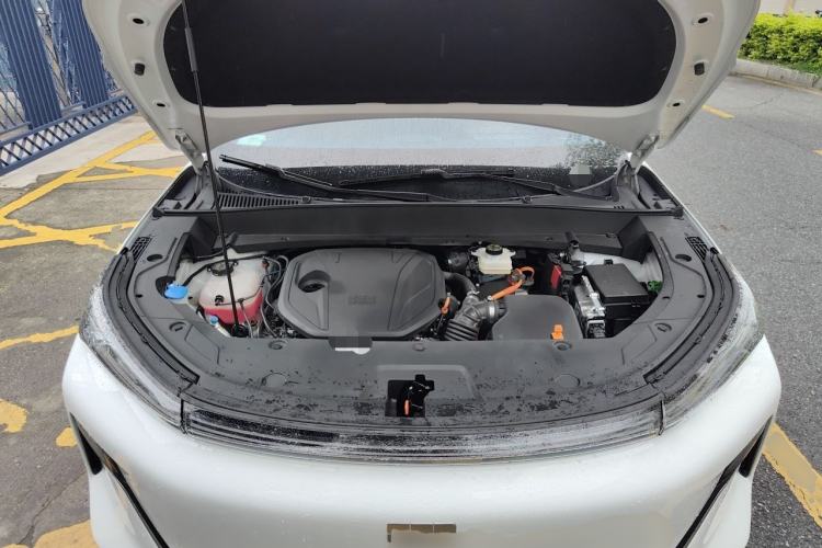 Used Geely Galaxy Xingjian 7 EM-i 2025 120km Launch+ Version Engine Bay