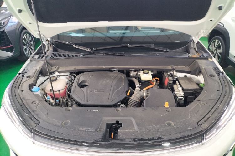 Used Geely Galaxy Xingjian 7 EM-i 2025 120km Launch+ Version Engine Bay