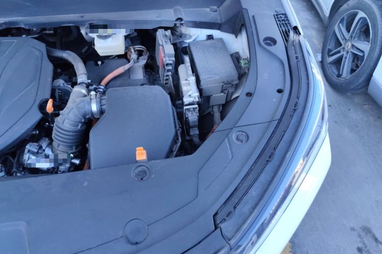 Used Geely Galaxy Xingjian 7 EM-i 2025 120km Launch+ Version Engine Bay Left