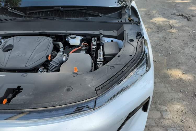 Used Geely Galaxy Xingjian 7 EM-i 2025 55km Exploration Edition Engine Bay Left