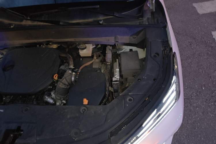 Used Geely Galaxy Xingjian 7 EM-i 2025 120km Launch+ Version Engine Bay Left
