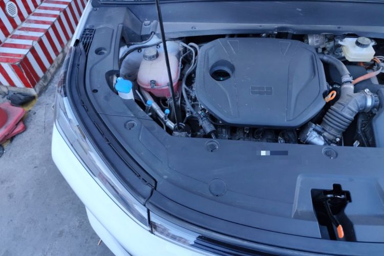 Used Geely Galaxy Xingjian 7 EM-i 2025 120km Launch+ Version Engine Bay Right