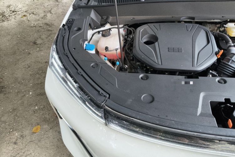 Used Geely Galaxy Xingjian 7 EM-i 2025 120km Navigator Edition Engine Bay Right