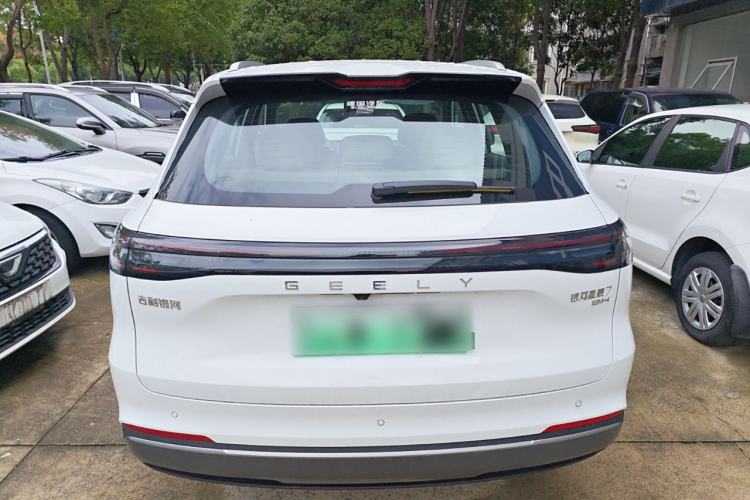 Used Geely Galaxy Xingjian 7 EM-i 2025 120km Launch+ Version Exterior 4
