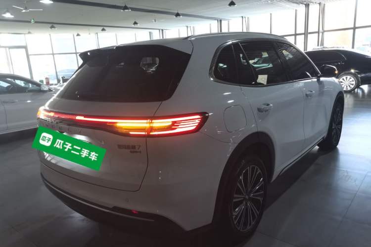 Used Geely Galaxy Xingjian 7 EM-i 2025 120km Navigator Edition Exterior 5