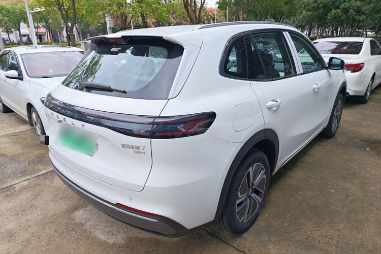 Used Geely Galaxy Xingjian 7 EM-i 2025 120km Launch+ Version Exterior 5