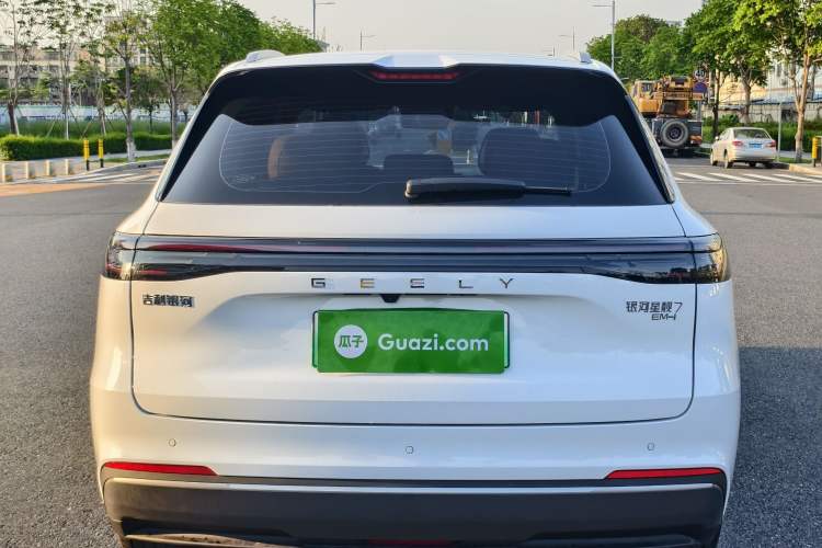 Used Geely Galaxy Xingjian 7 EM-i 2025 120km Launch+ Version Exterior 9