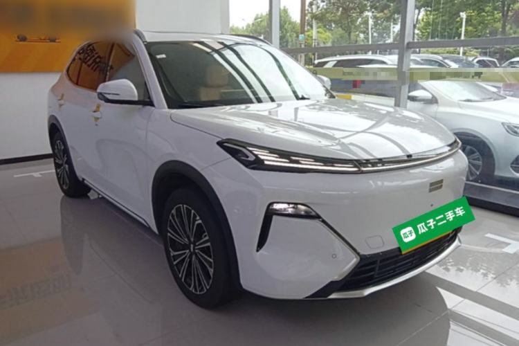 Used Geely Galaxy Xingjian 7 EM-i 2025 120km Navigator Edition Front Right 45 Deg
