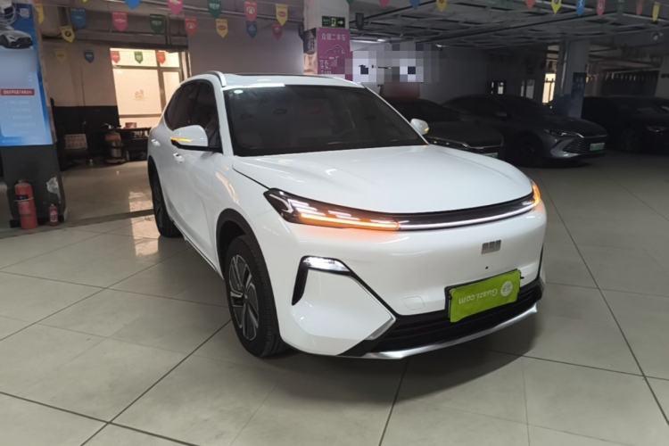 Used Geely Galaxy Xingjian 7 EM-i 2025 120km Launch+ Version Front Right 45 Deg