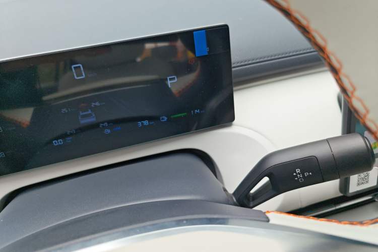 Used Geely Galaxy Xingjian 7 EM-i 2025 120km Launch+ Version Gear Lever