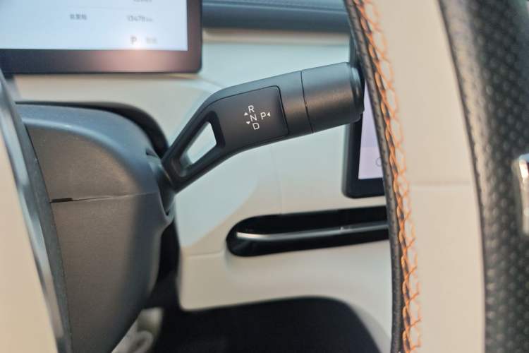 Used Geely Galaxy Xingjian 7 EM-i 2025 120km Exploration+ Version Gear Lever