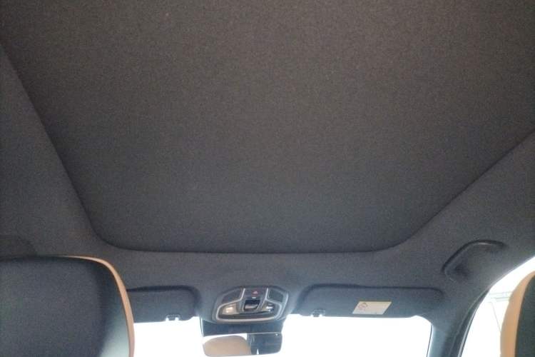 Used Geely Galaxy Xingjian 7 EM-i 2025 120km Launch+ Version Headliner