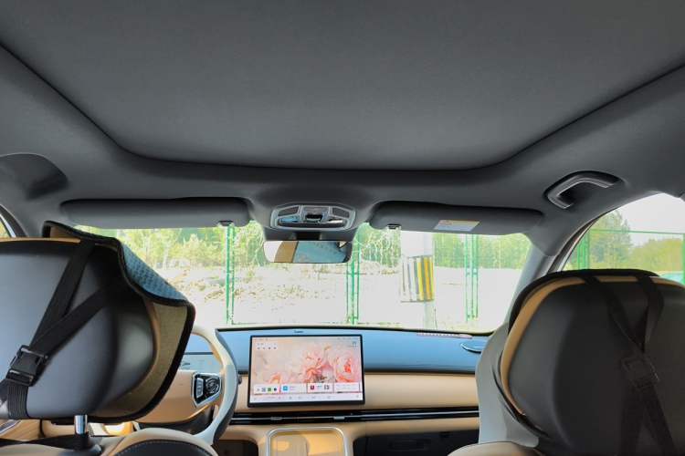 Used Geely Galaxy Xingjian 7 EM-i 2025 55km Exploration Edition Headliner