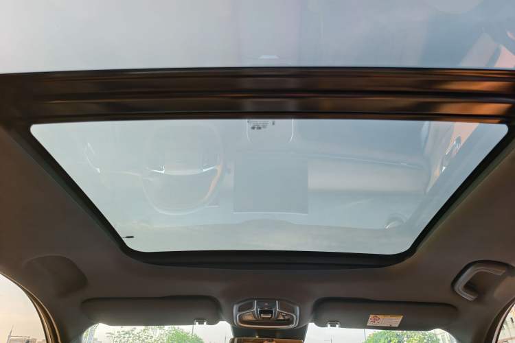 Used Geely Galaxy Xingjian 7 EM-i 2025 120km Launch+ Version Headliner