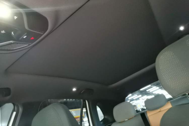 Used Geely Galaxy Xingjian 7 EM-i 2025 120km Navigator Edition Headliner