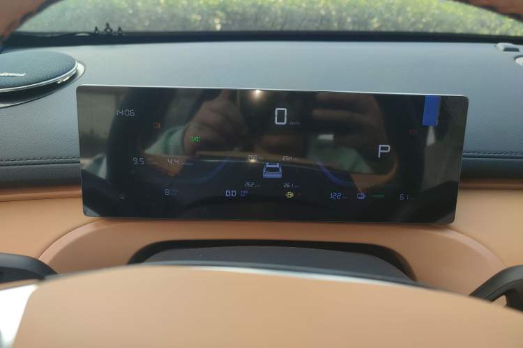 Used Geely Galaxy Xingjian 7 EM-i 2025 120km Launch+ Version Instrument Cluster